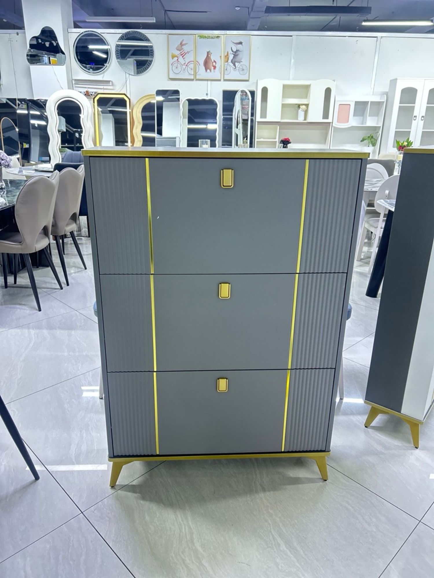 минимал гутлын тавиур 