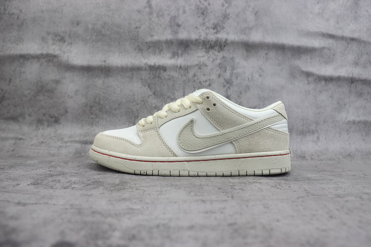 Nike SB Dunk Low City of Love Light Bone