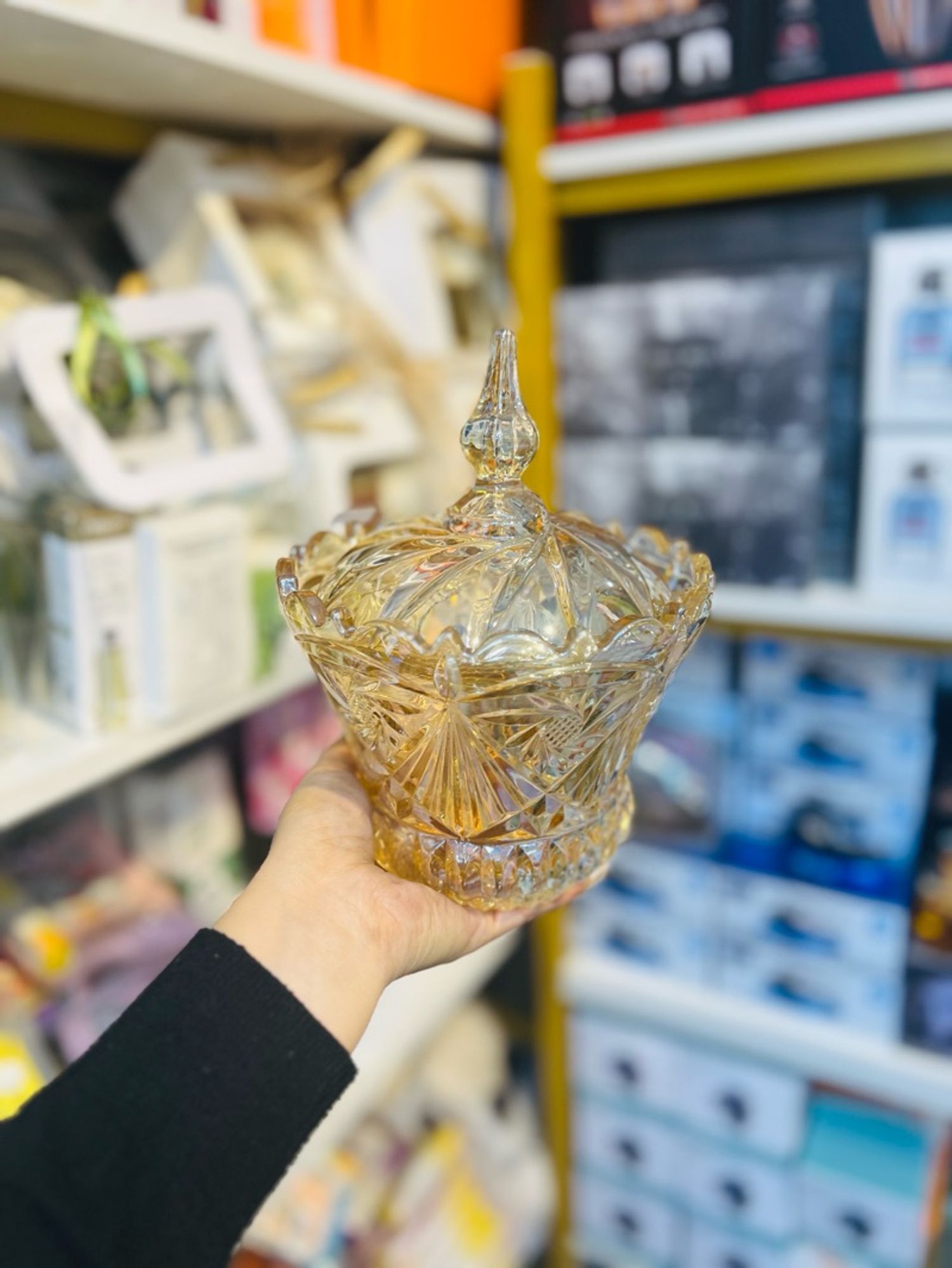 Чихрийн таваг Алтлаг тагтай загвар