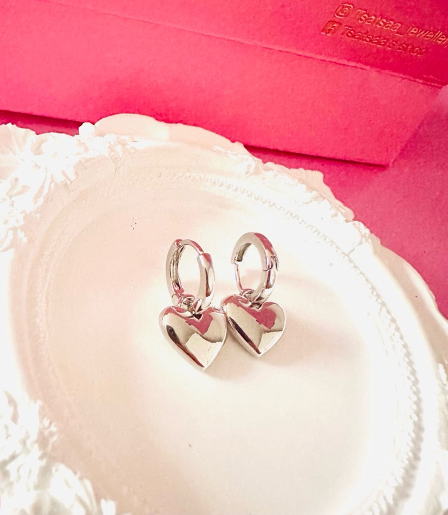 Зүрхтэй ээмэг