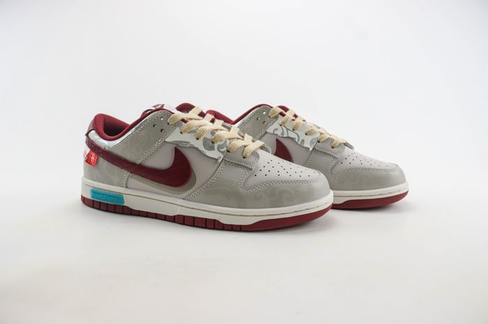 Nk SB Dunk Low 33