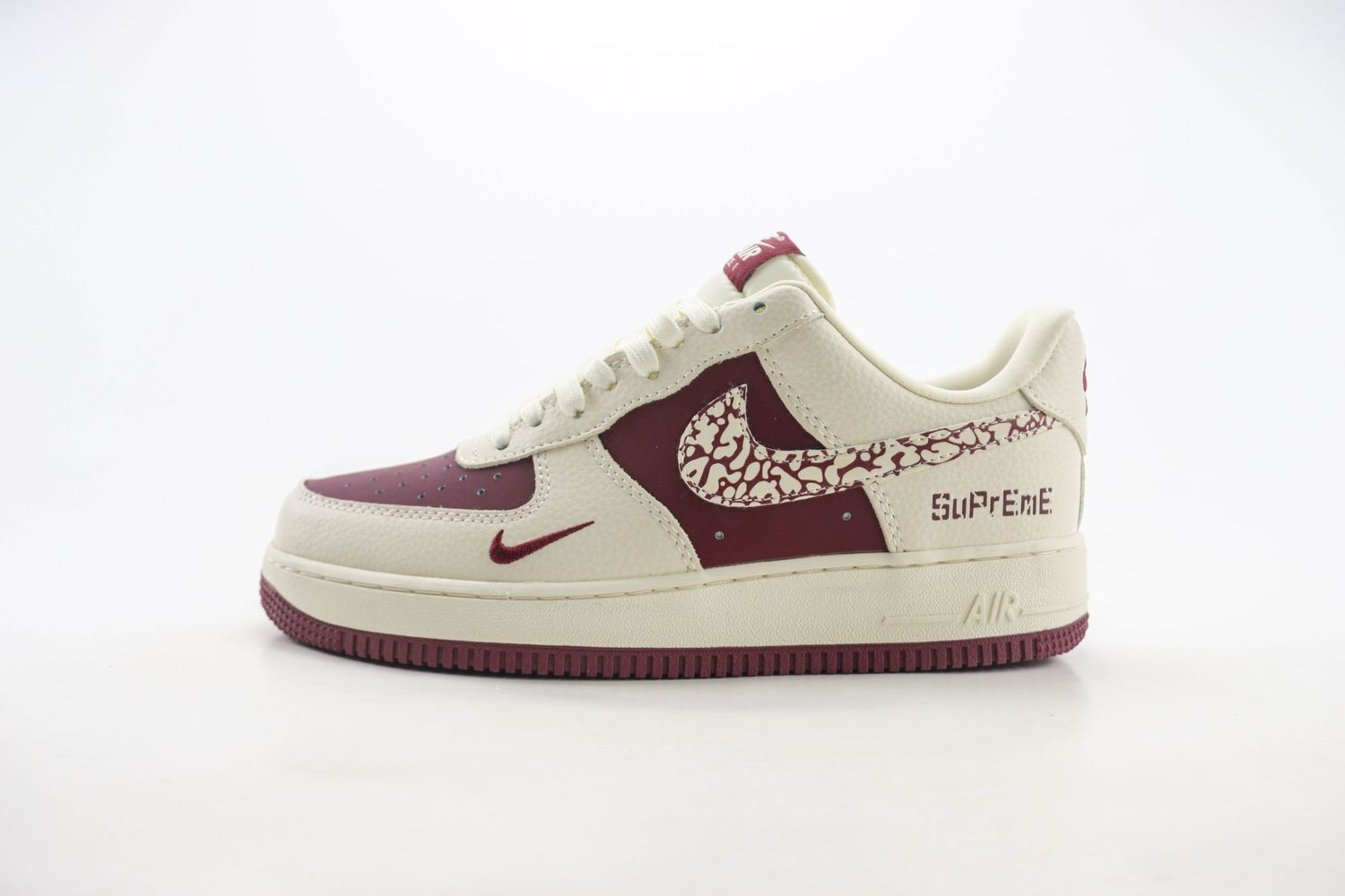 Nike Airforce 1 Low x Supreme 15