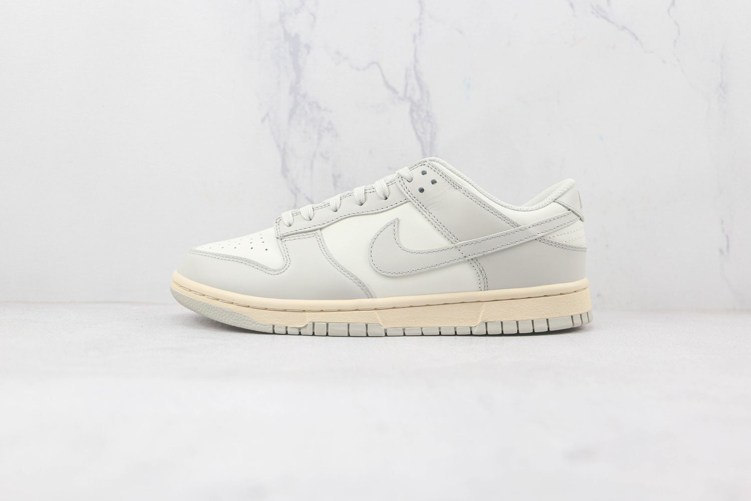 Nike Dunk Low Light Bone