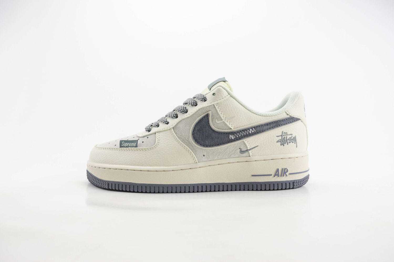 Nike Air Force 1 Low x Stussy 62