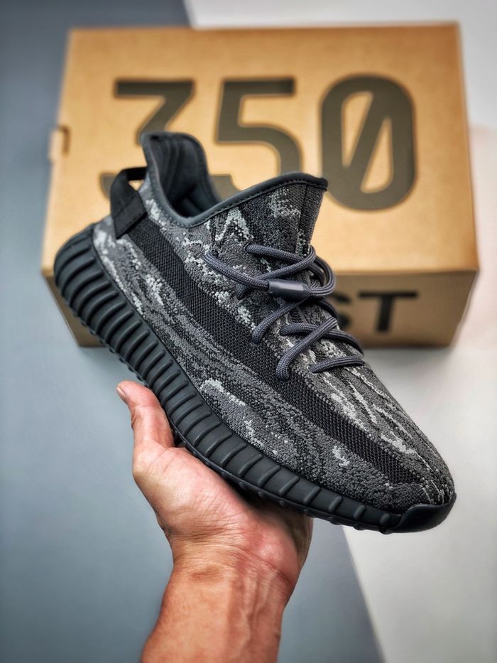 Yeezy 350 Boost V2