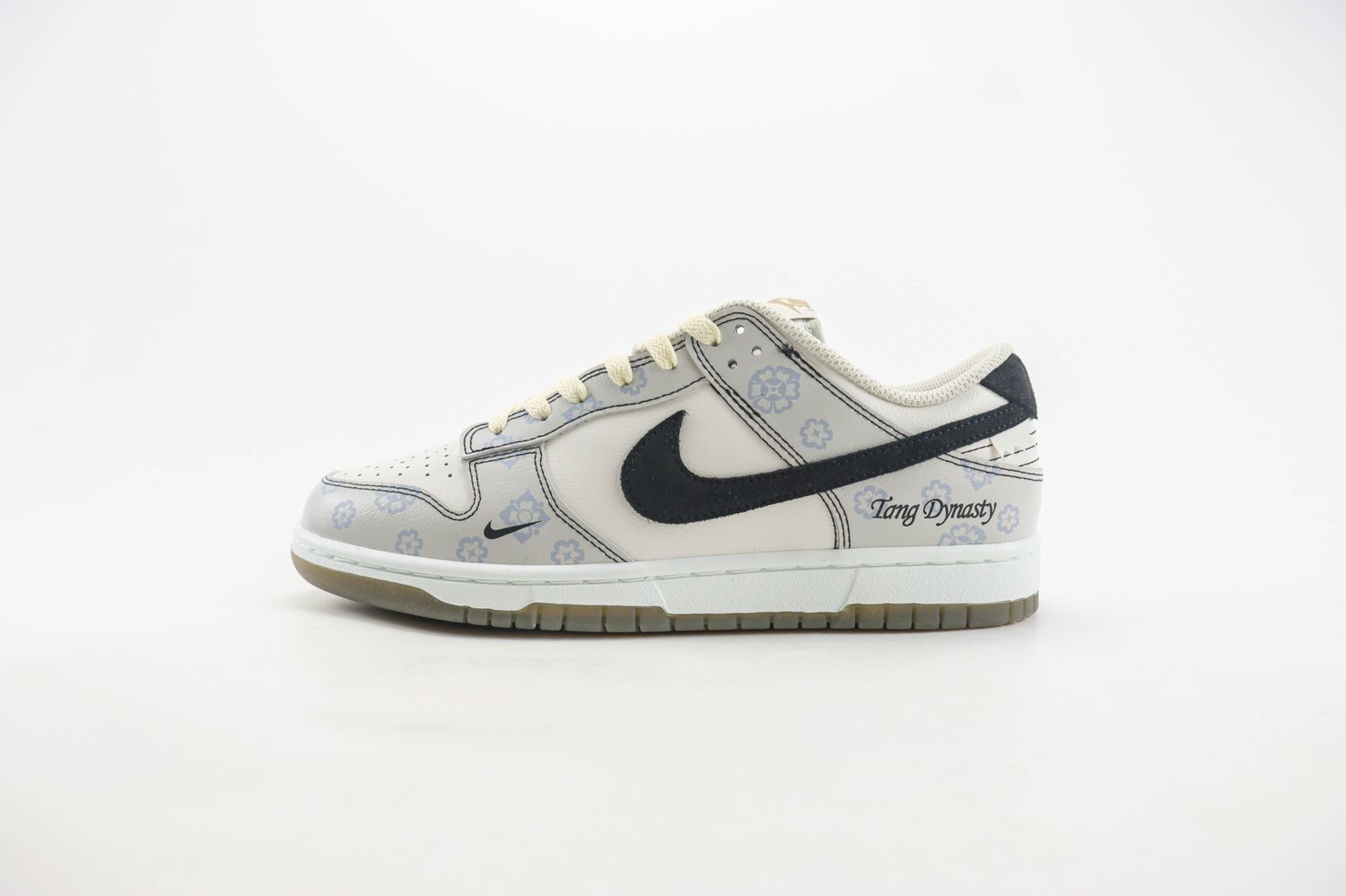 Nike SB Dunk Low 122