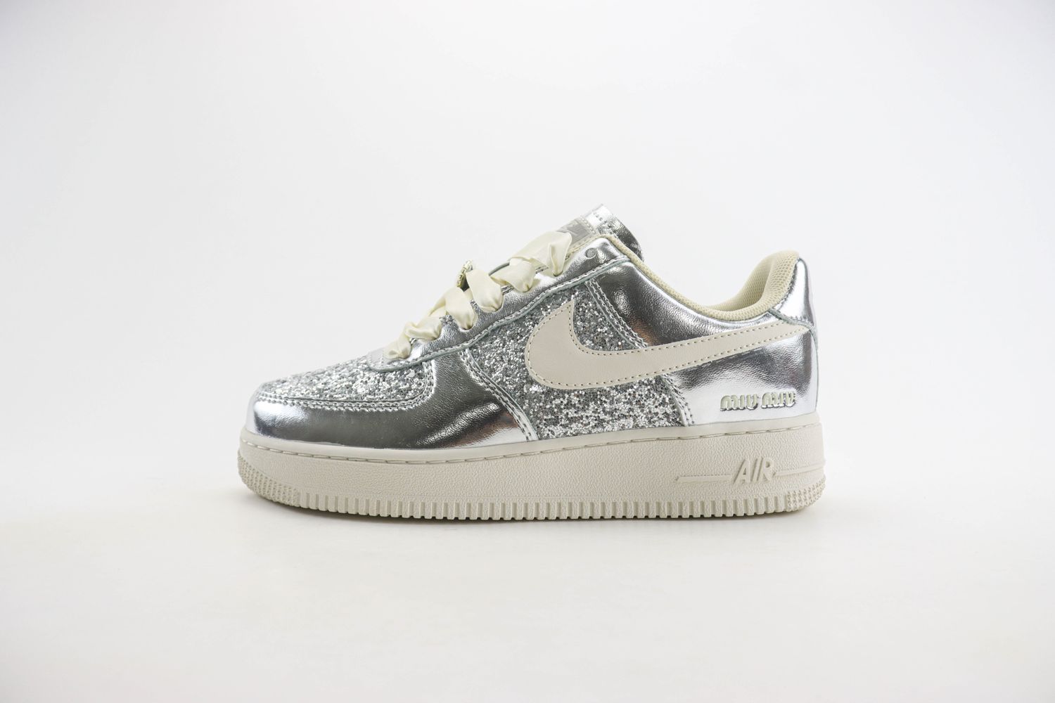 Nike Air Force 1 Low x Miu miu 01
