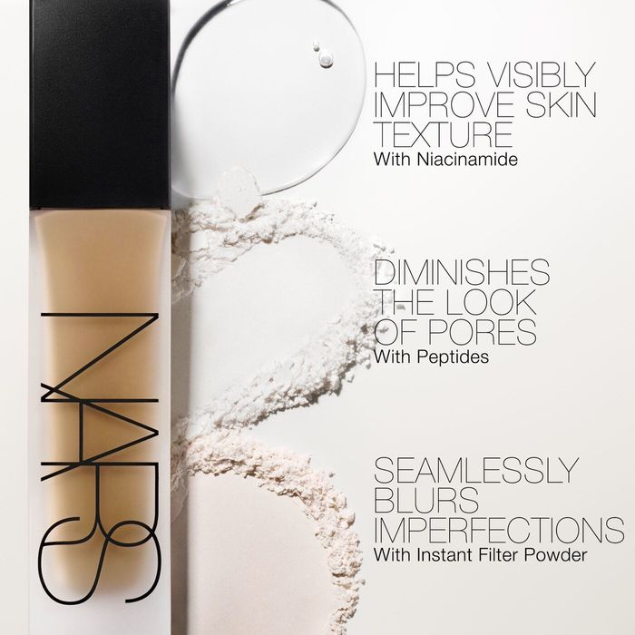 NARS  Natural Matte Longwear Pore Blurring Medium-to-Full Coverage Foundation