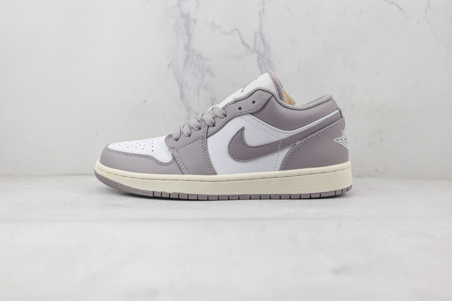 Air Jordan 1 Low Vintage Stealth Grey