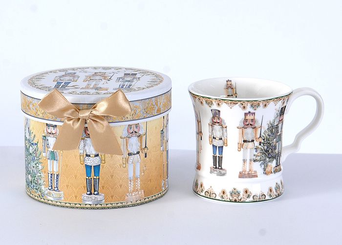 T shape mug in a gift box