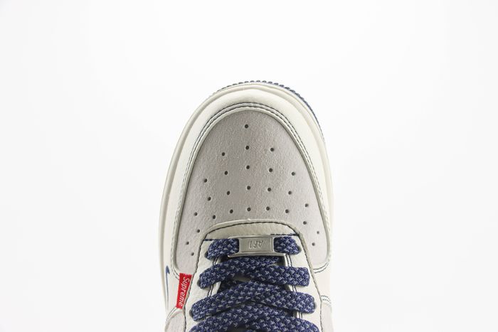Nike Air Force 1 Low x supreme 30
