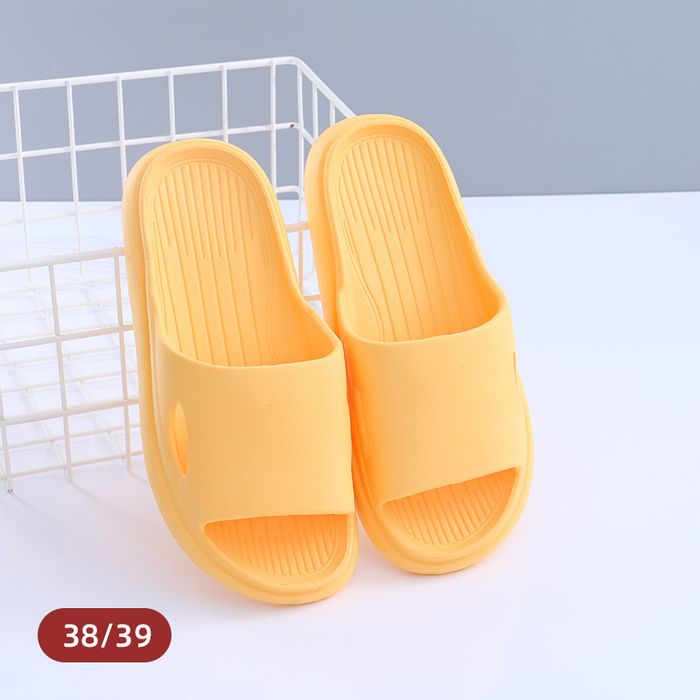 (38/39) Shower Slippers
