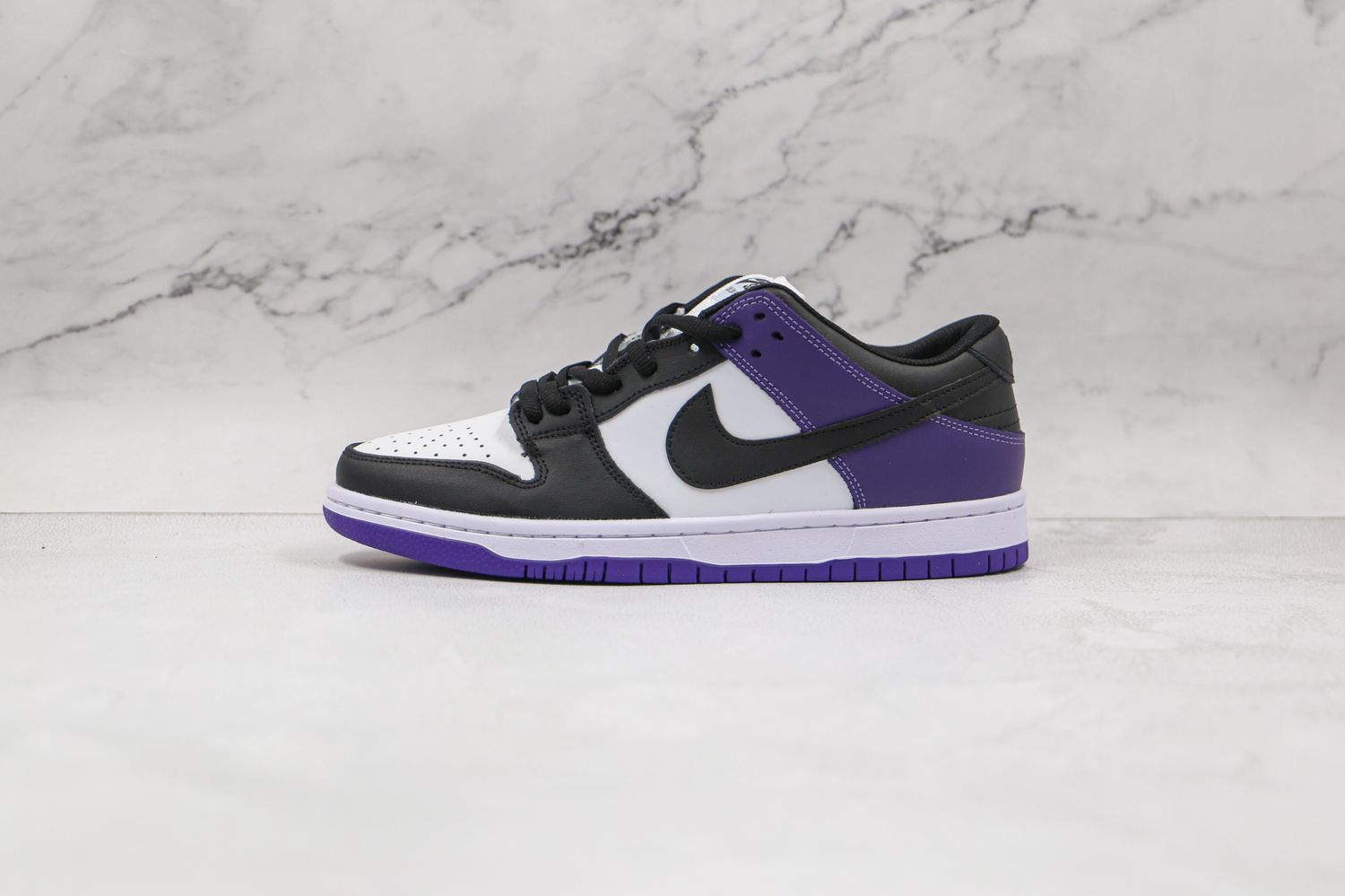 Nike SB Dunk Low “Court Purple”