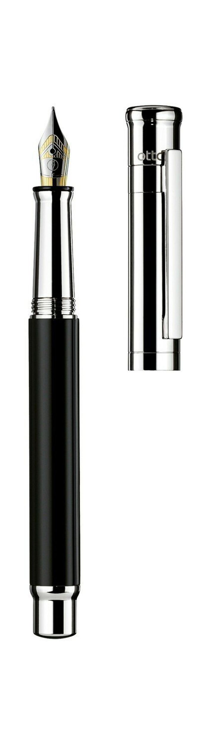 Otto-Hutt Design 04 Fountain pen barrel black shiny lacquered, cap and fittings platinum plated Broad Nib 