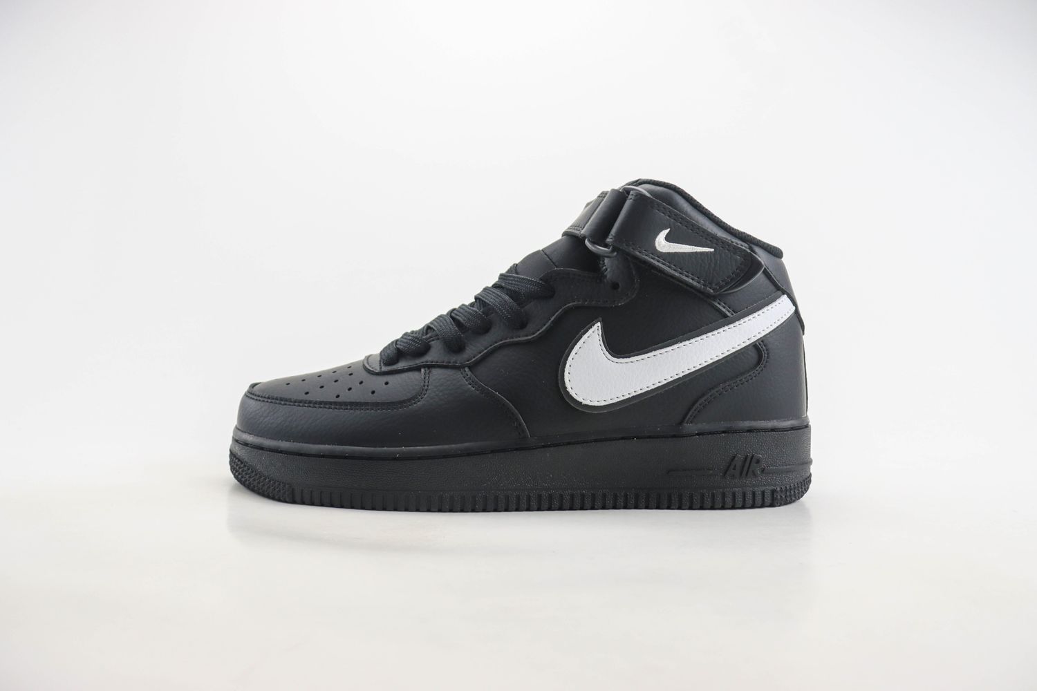 Nike Air Force 1 Mid '07 Black White Sole