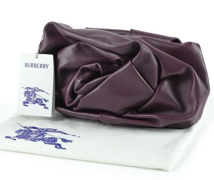 BURBERRY CLUTCH