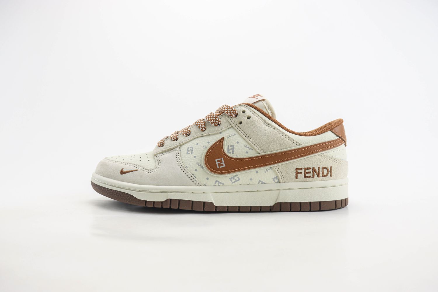 Nike SB Dunk Low x FENDI 01
