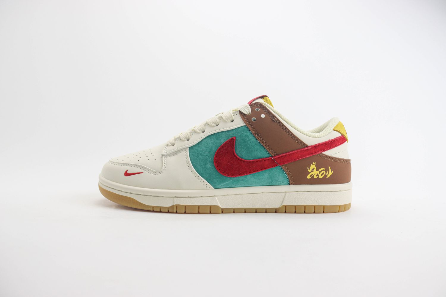 Nike SB Dunk Low 131