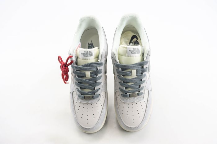 Nike Air Force 1 Low x The North Face 05