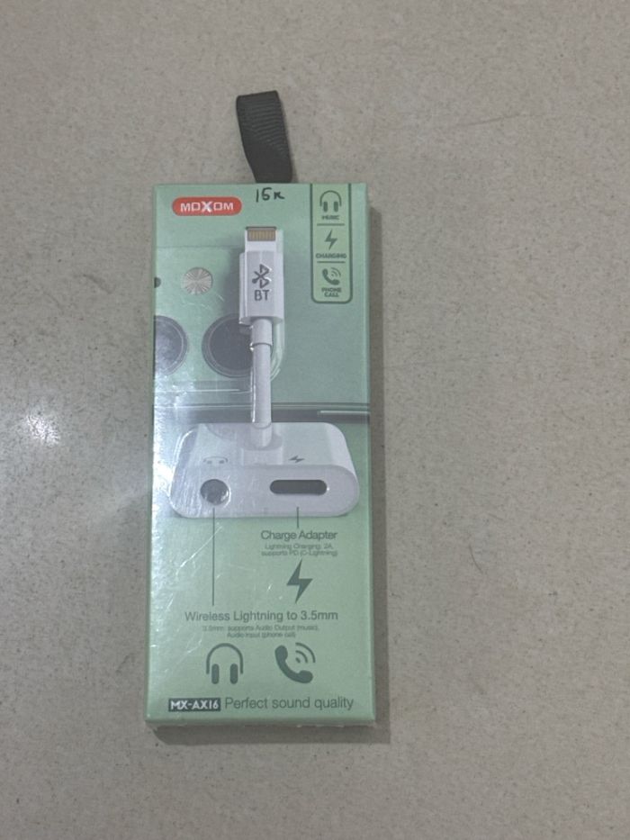 LIGHTENING+charge adapter