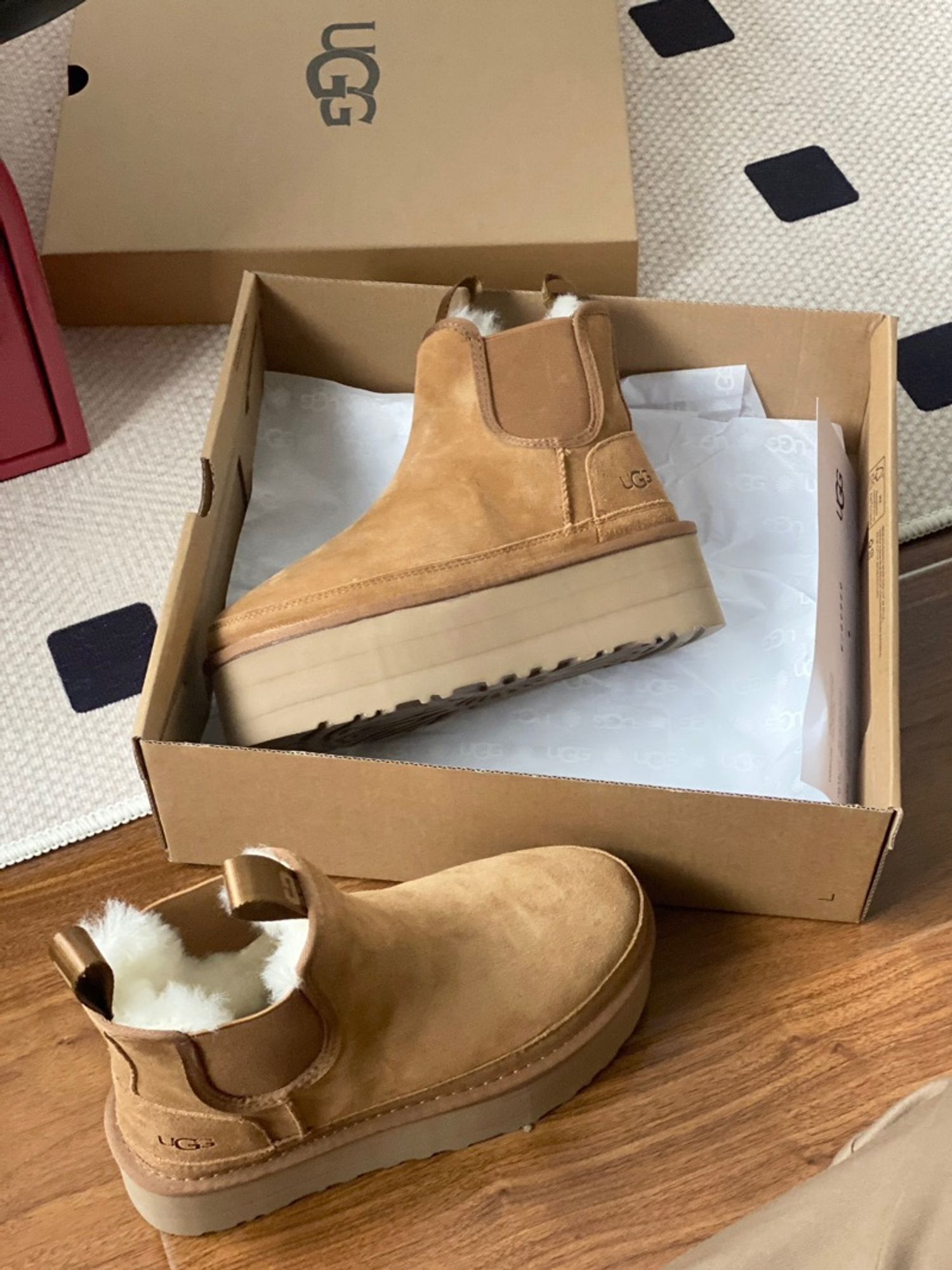UGG Chelsea Platform Boots