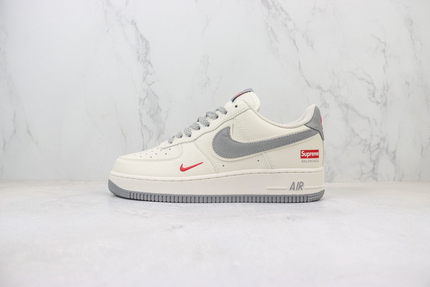 Nike Air Force 1 Low x supreme 100