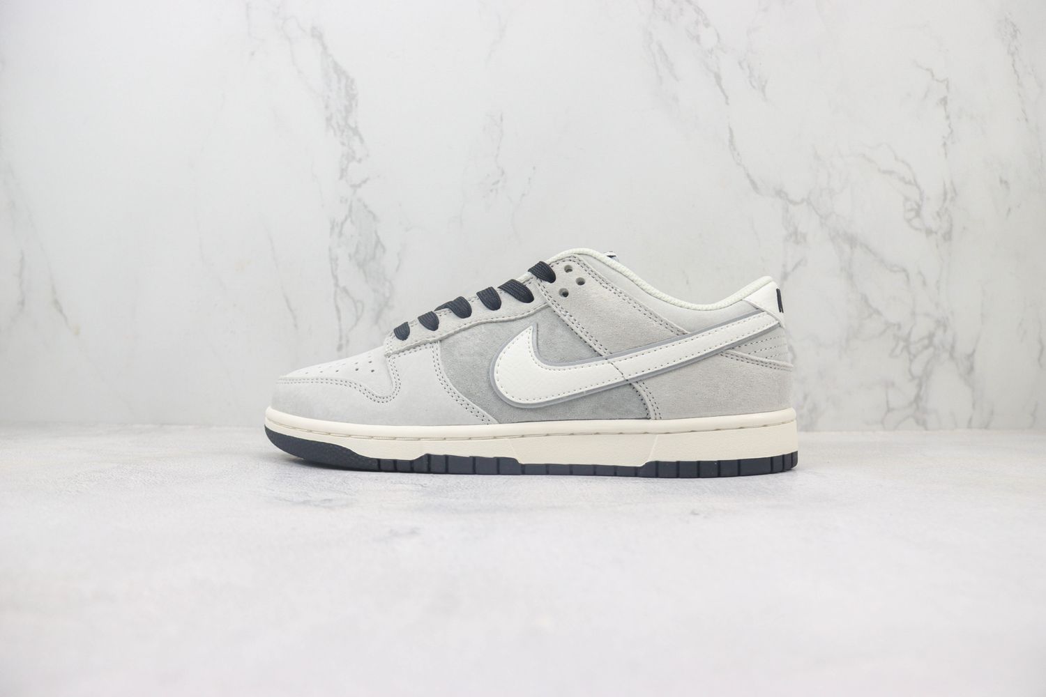 Nike Dunk Low Certified Fresh 
