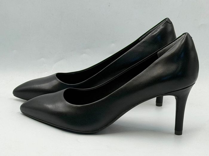 Rockport elegant black heel