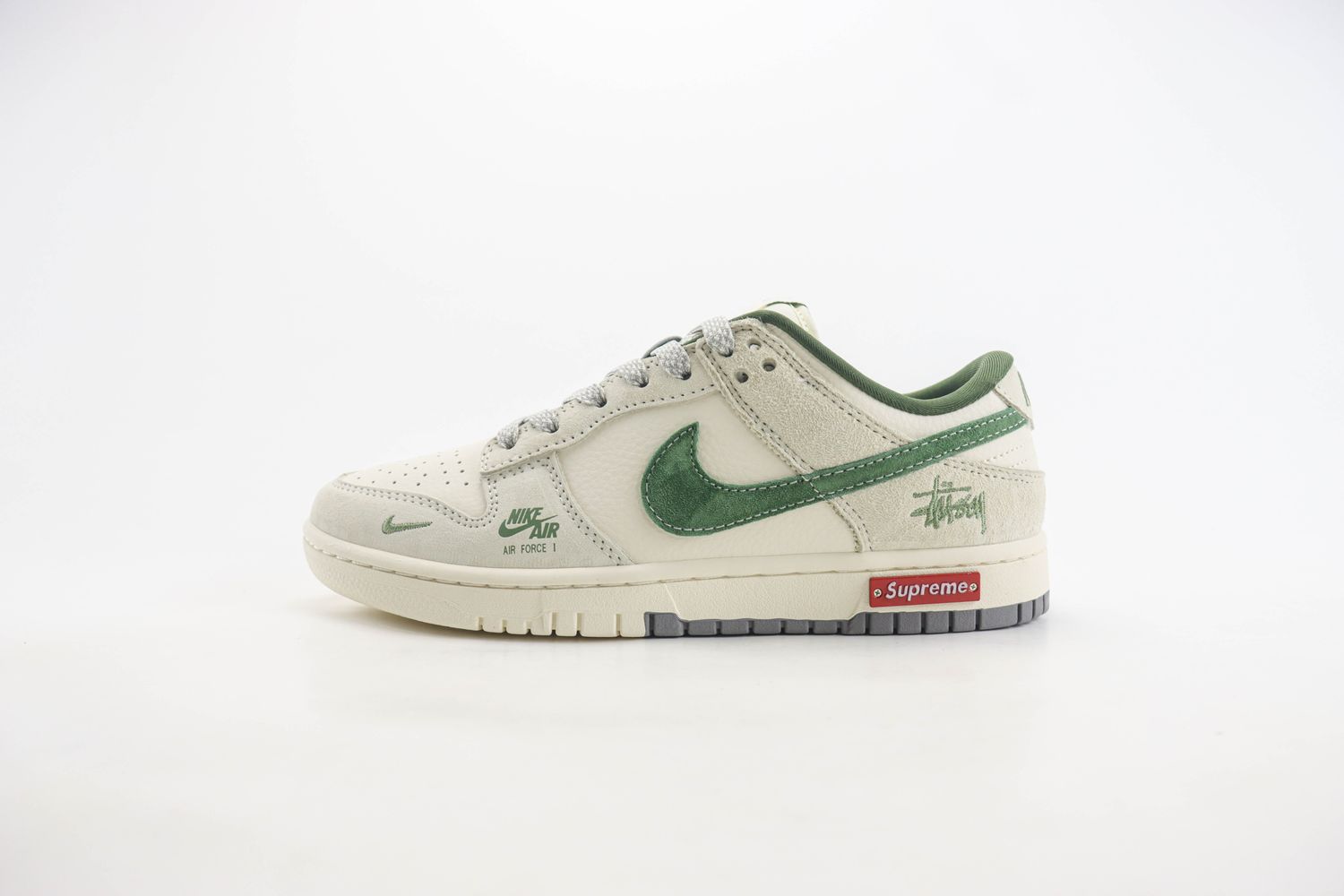 Nike SB Dunk Low x Stussy x supreme 07