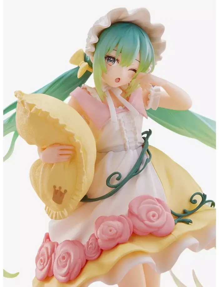 Hatsune Miku (Sleeping Beauty Ver.) Wonderland Figure