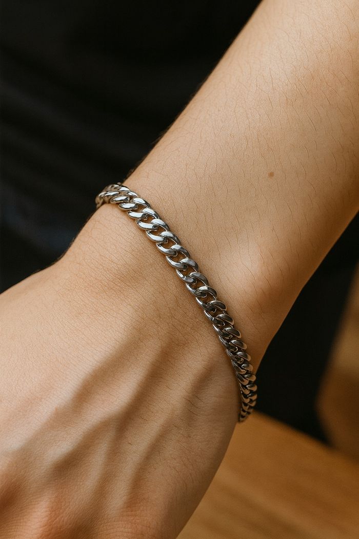 Эрэгтэй бугуйвч