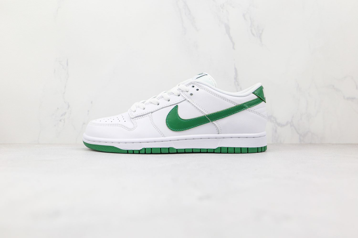 Nike Dunk Low Green Noise