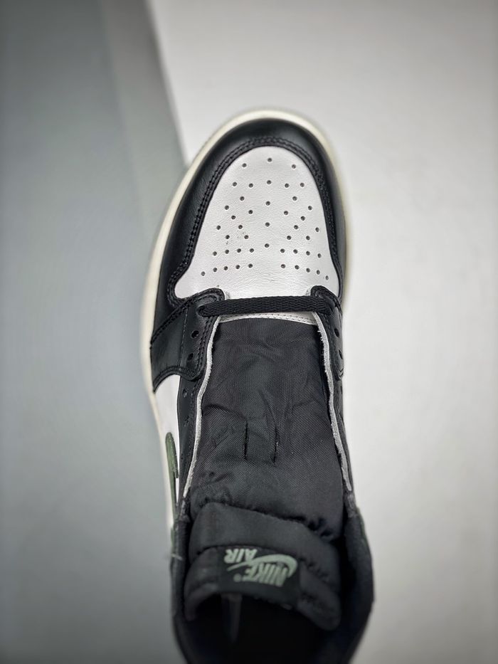 Air Jordan 1 High Retro “Clay Green”