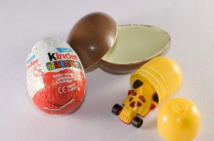 Шоколад Kinder Сюрприз Өндгөн 20гр 