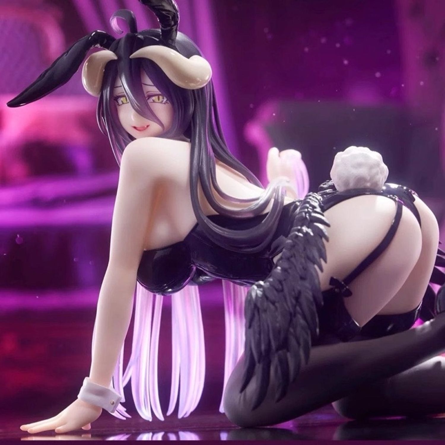 Desktop Cute Figure - Albedo
