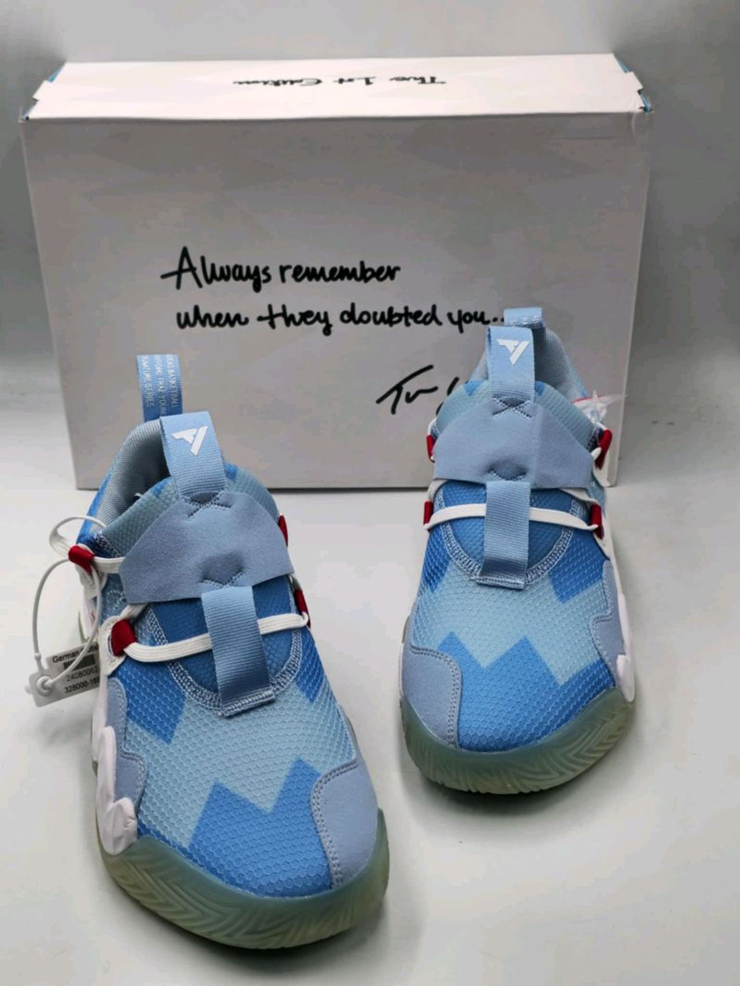 Adidas Trae Young H68997