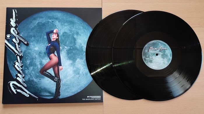 Dua Lipa – Future Nostalgia (The Moonlight Edition)