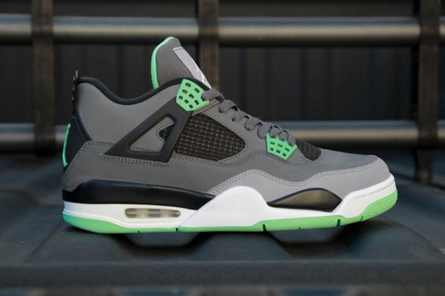 Jordan 4 Retro Green Glow