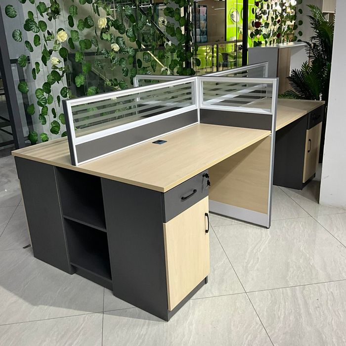 Тасалгаатай 4 хүний оффис ширээ / Код: Е-53 /