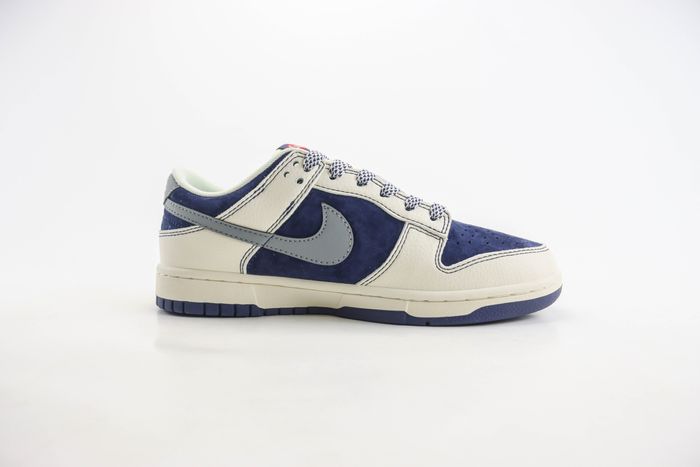  Nike SB Dunk Low x supreme 10