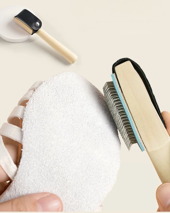 Элгэн улны сойз/suede sole brush/