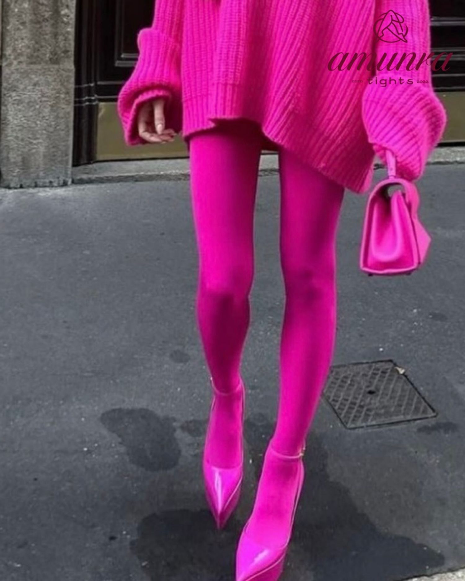 Ягаан трико неон