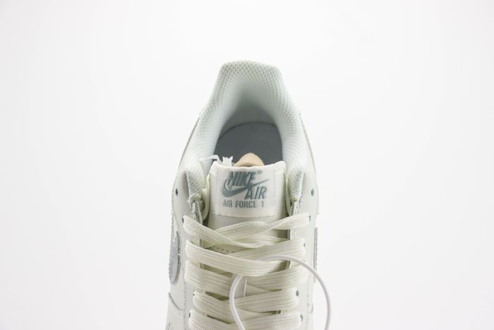 Nike Air Force 1 LOW 183