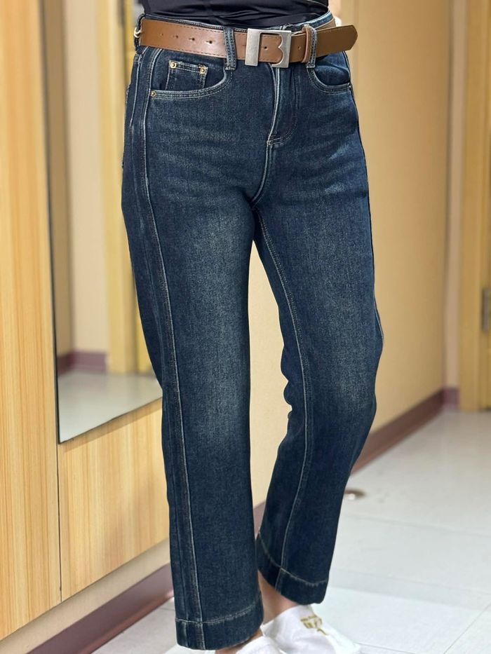 Дотортой жинс 