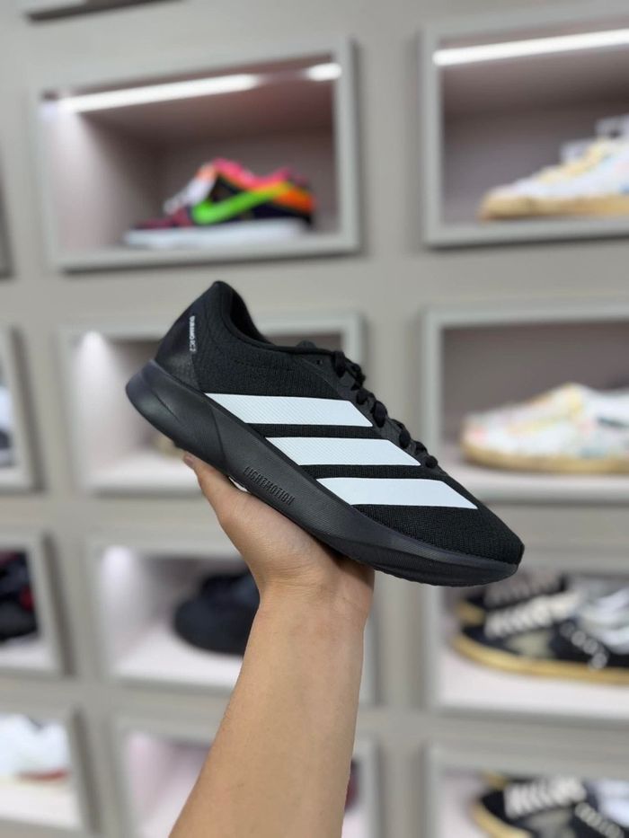 Duramo RC2 Black and White