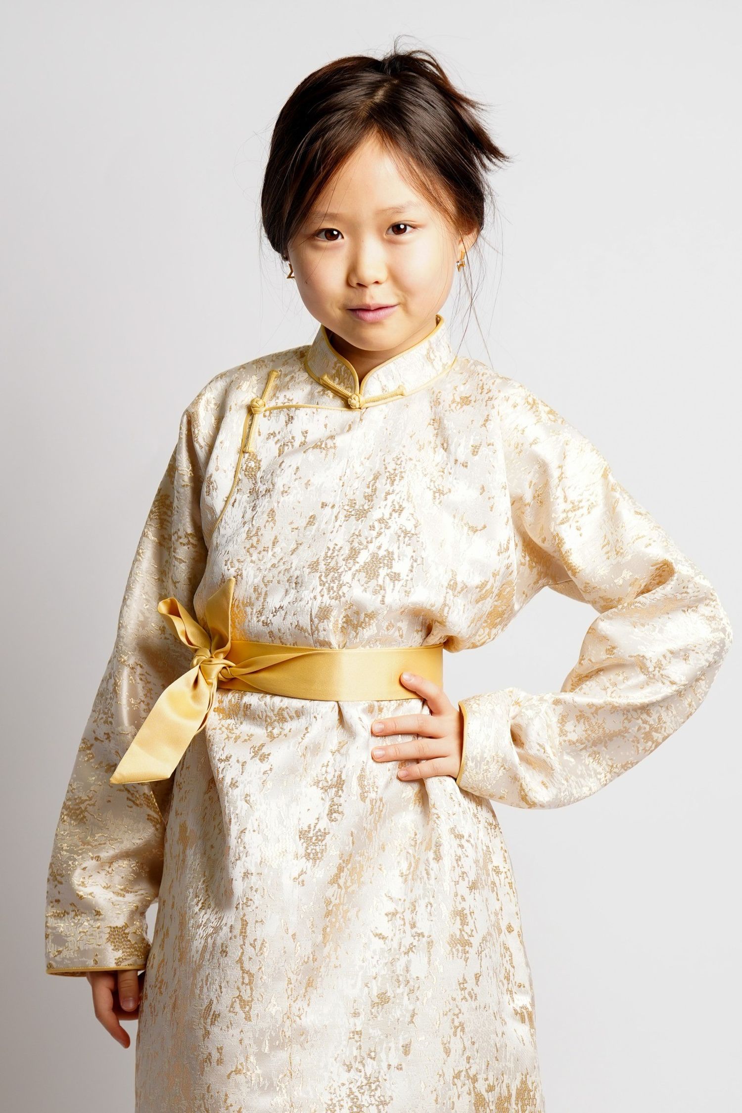 Шаргал даавуун дээл