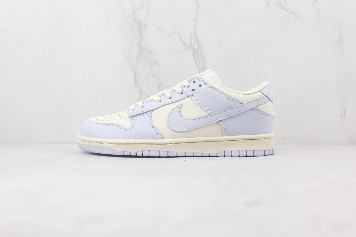Nike SB Dunk Low Pro Rice White Light Purple
