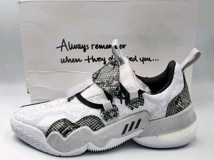 Adidas Trae Young H67753