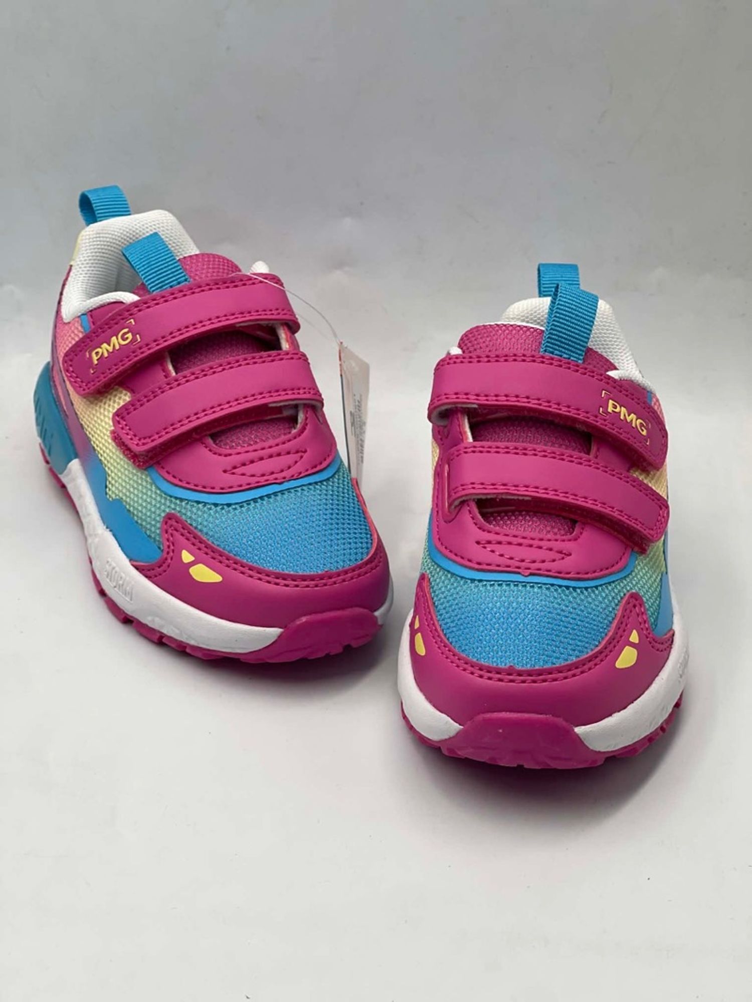 Primigi kids sneakers