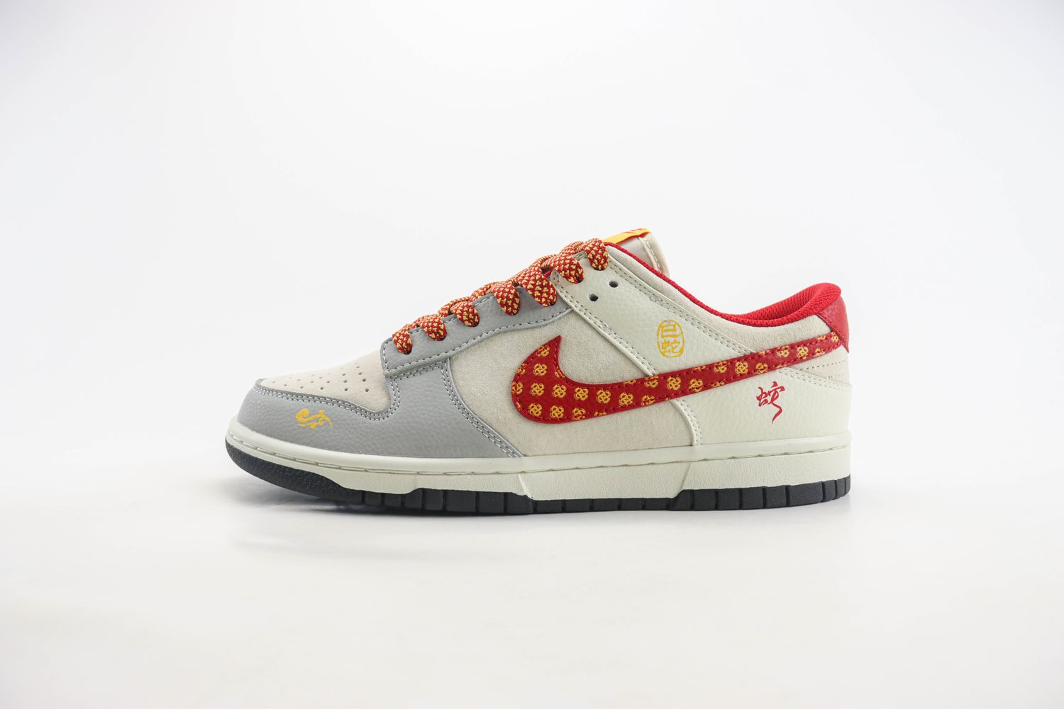  Nike SB Dunk Low 196